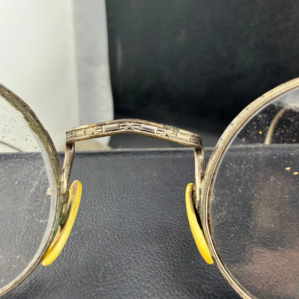 Vintage 12K Gold Filled Wire Frame Glasses Round Etched Gold Case